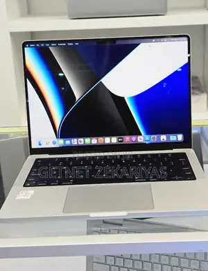 New Laptop Apple MacBook Pro 16GB Apple M1 Pro SSD 1T