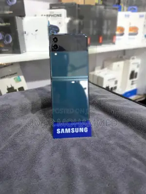 New Samsung Galaxy Z Flip 3 256 GB