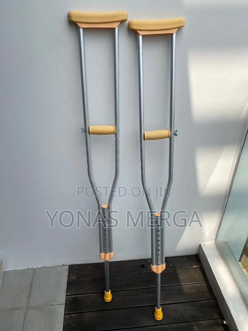 Auxiliary ክራንች+Crunches+Crutches'crutchesnocrutches=Crutches