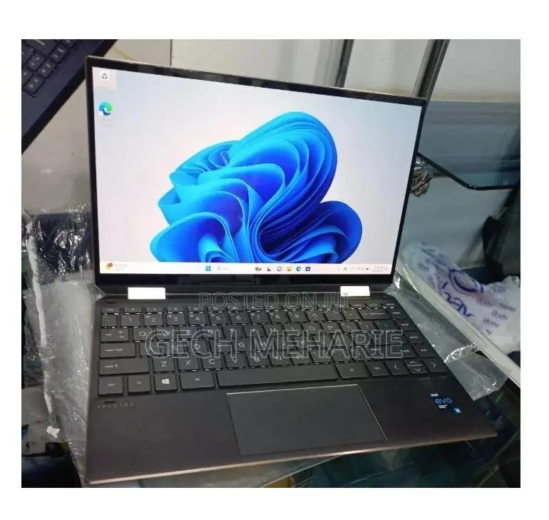 New Laptop HP Spectre X360 8GB Intel Core i5 SSD 512GB