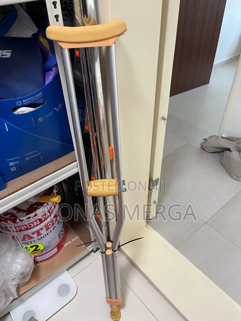 Crutches ¿Crunch~ክራንች/Crutches_crunch_crutches√Crutches