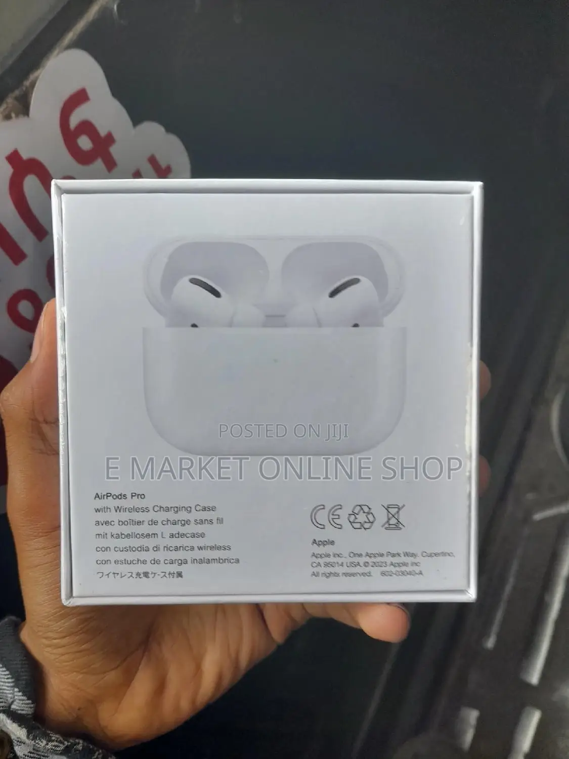 White Orignal Airpod Pro