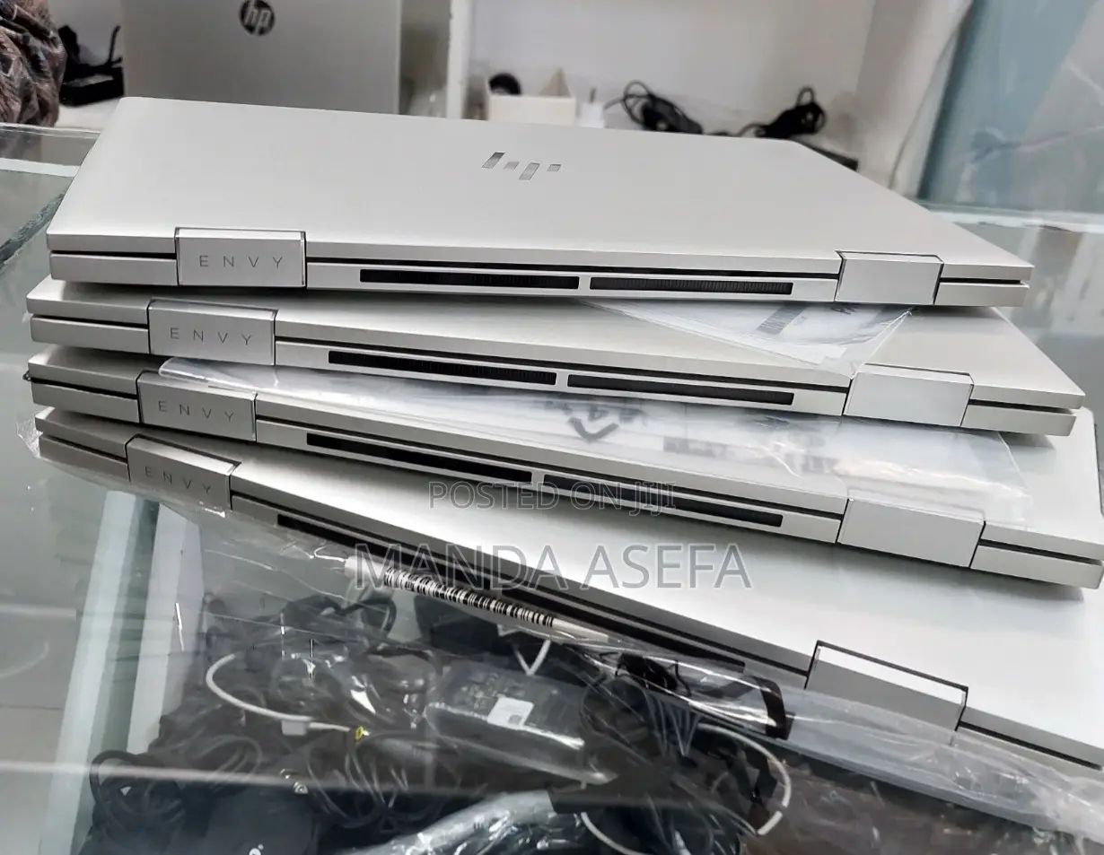 New Laptop HP Envy X360 8GB Intel Core I7 SSD 512GB