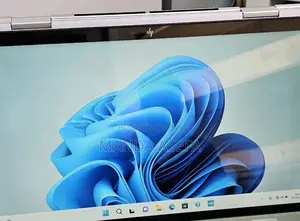 New Laptop HP Envy X360 8GB Intel Core I5 SSD 512GB