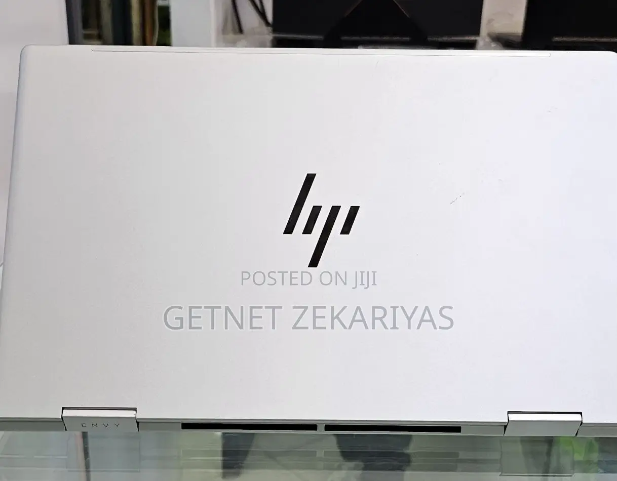 New Laptop HP Envy X360 8GB Intel Core I5 SSD 512GB