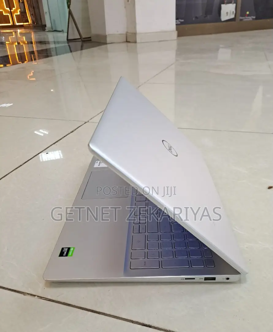 New Laptop Dell Inspiron 15 16GB Intel Core I5 SSD 512GB