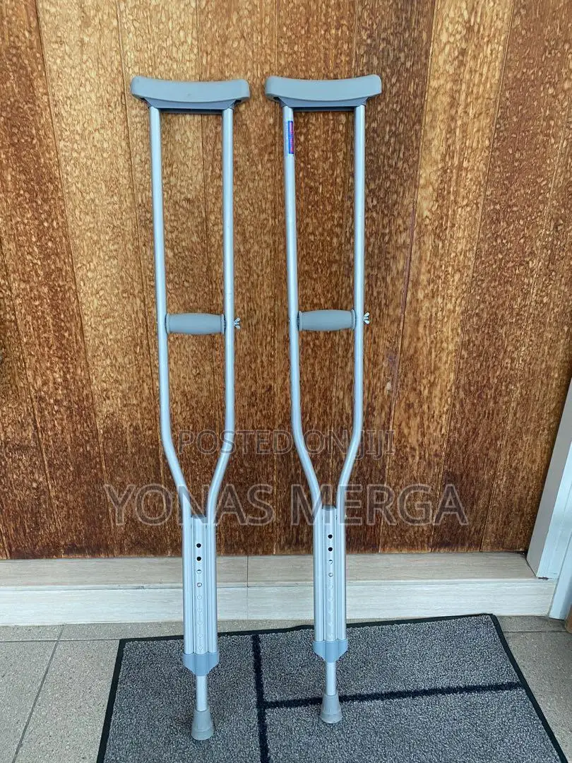 Auxiliary Crutches °Crutches¶ክራንች`Crutches"Crunch:Crutches