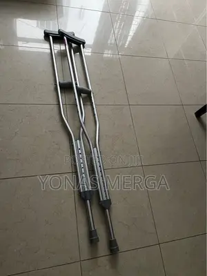Photo - Crutches_crutches[Crunche]Crunch=Crutches=Crutches¢Crutches