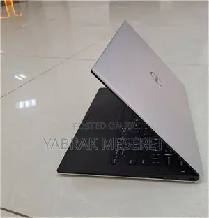 New Laptop Dell XPS 15 8GB Intel Core I7 SSD 512GB