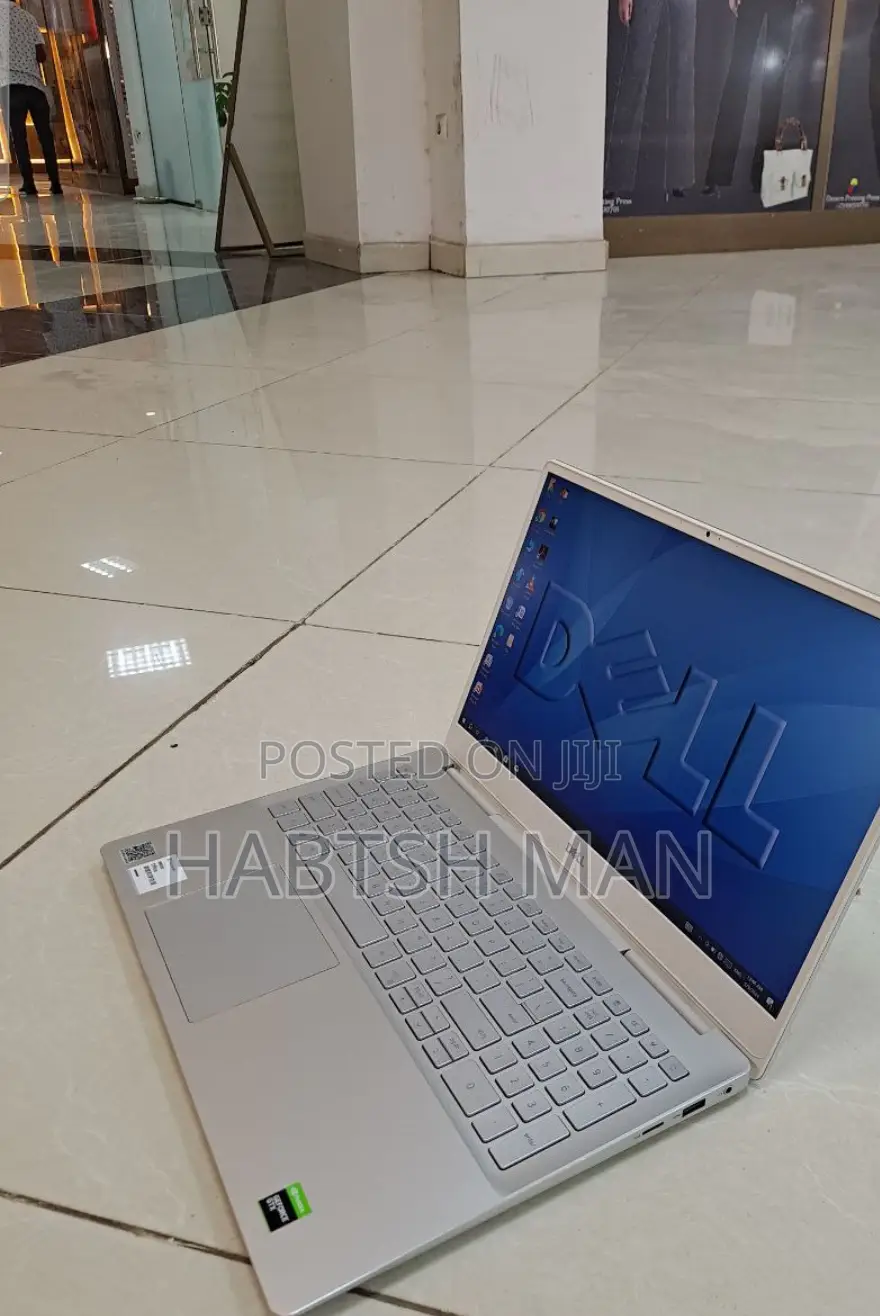 New Laptop Dell Inspiron 15 16GB Intel Core I5 SSD 512GB