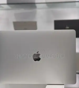 New Laptop Apple MacBook 2018 16GB Intel Core I7 SSD 512GB