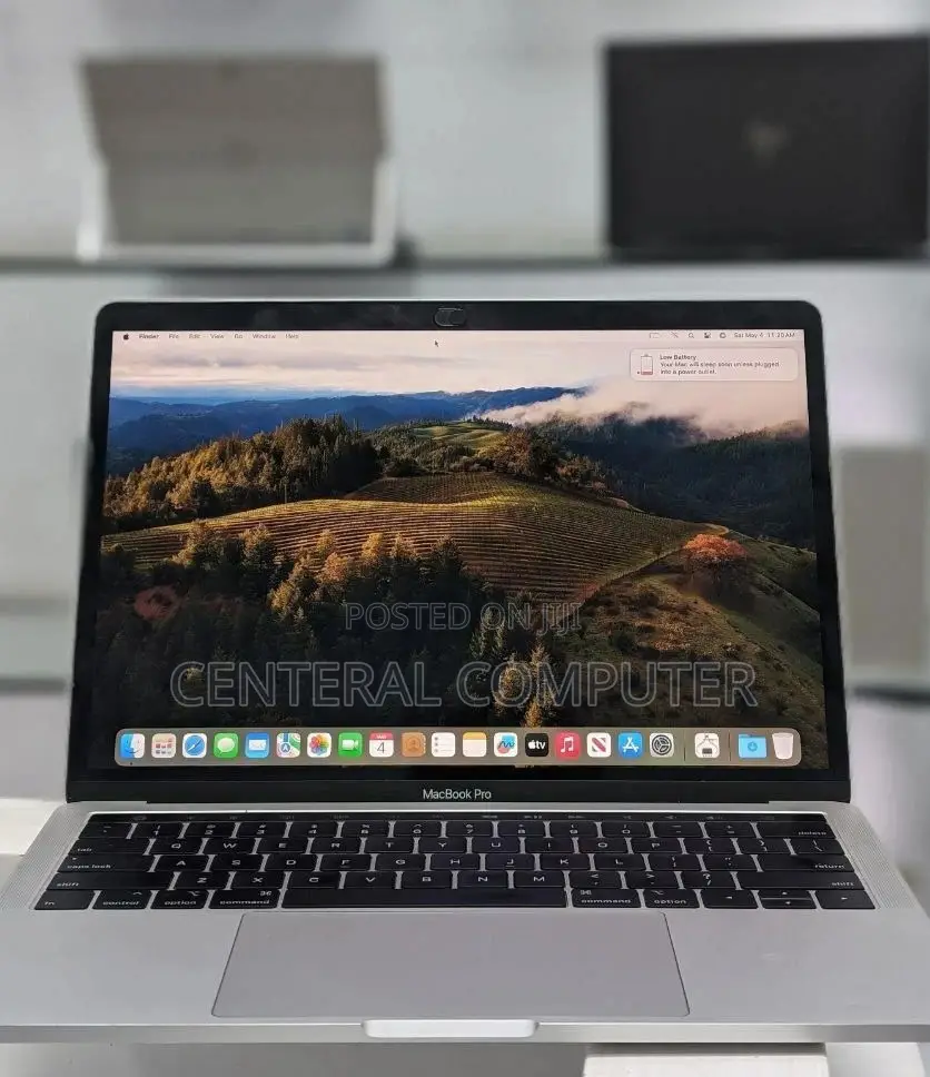 New Laptop Apple MacBook 2018 16GB Intel Core I7 SSD 512GB