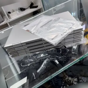 New Laptop HP Envy X360 8GB Intel Core I7 SSD 512GB