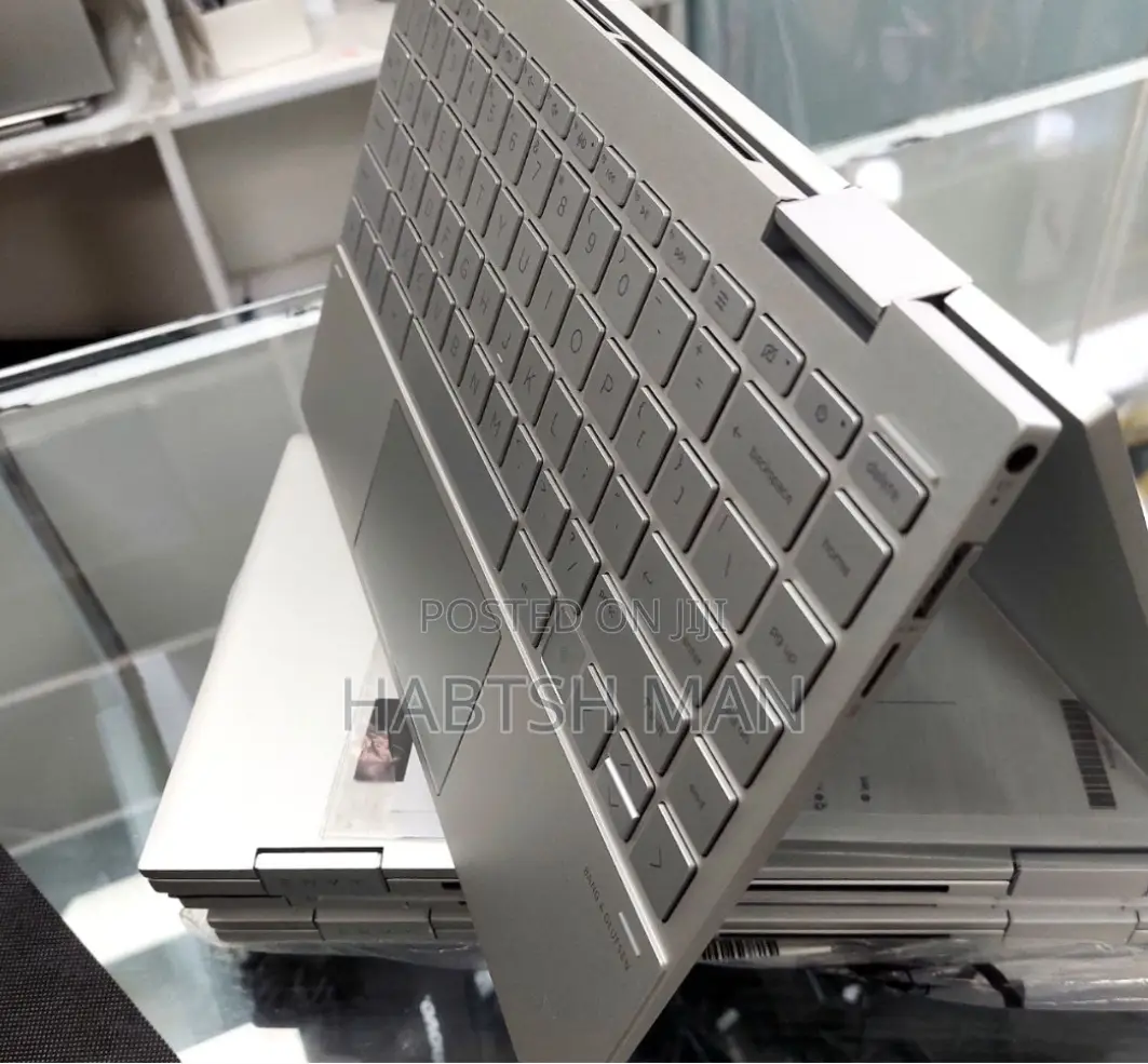 New Laptop HP Envy X360 8GB Intel Core i7 SSD 512GB