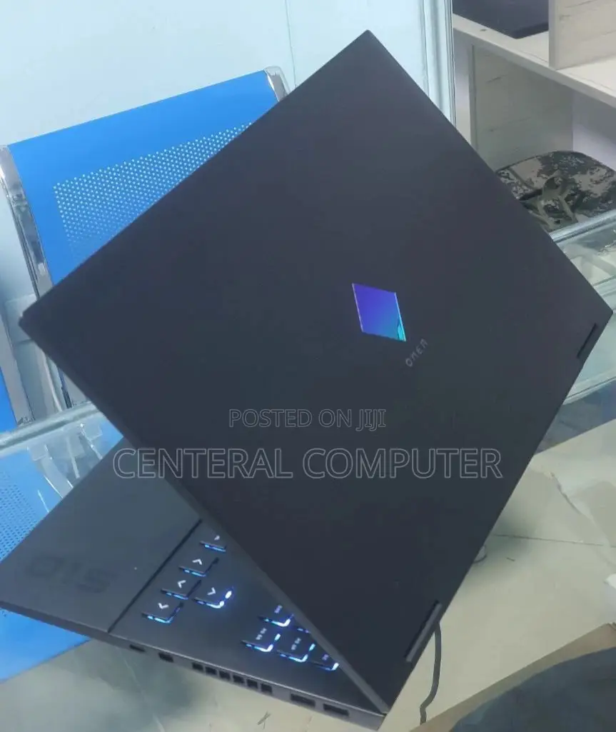 New Laptop HP Omen X 17t 16GB Intel Core I7 SSD 512GB