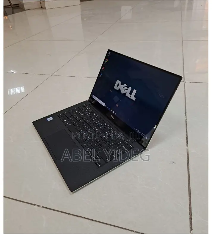 New Laptop Dell XPS 13 8GB Intel Core I7 SSD 512GB