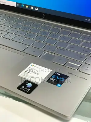 New Laptop HP Envy 14 16GB Intel Core I5 SSD 512GB