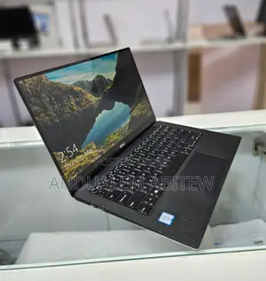 New Laptop Dell XPS 13 8GB Intel Core I7 SSD 512GB