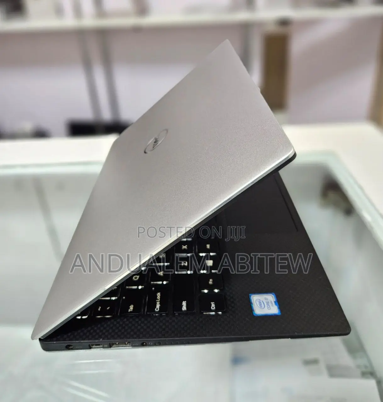 New Laptop Dell XPS 13 8GB Intel Core I7 SSD 512GB