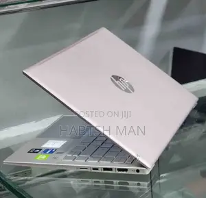 New Laptop HP Envy X360 8GB Intel Core i7 SSD 512GB