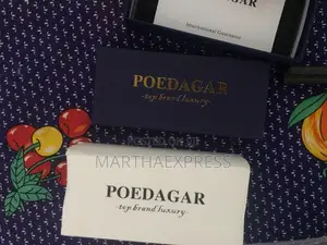 Photo - Poedagar Fasion, ጊዜ ለማሽር ጎደኝነት የሚበረከት