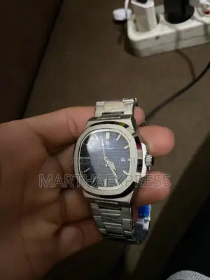 Poedagar Luxury Men, Be Diffent,From Importer