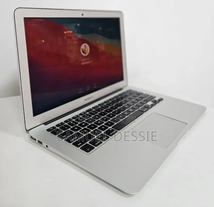 New Laptop Apple MacBook Air 2015 4GB Intel Core I5 SSD 128GB