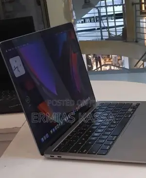 New Laptop Apple MacBook Air 2020 8GB Intel Core I3 SSD 256GB