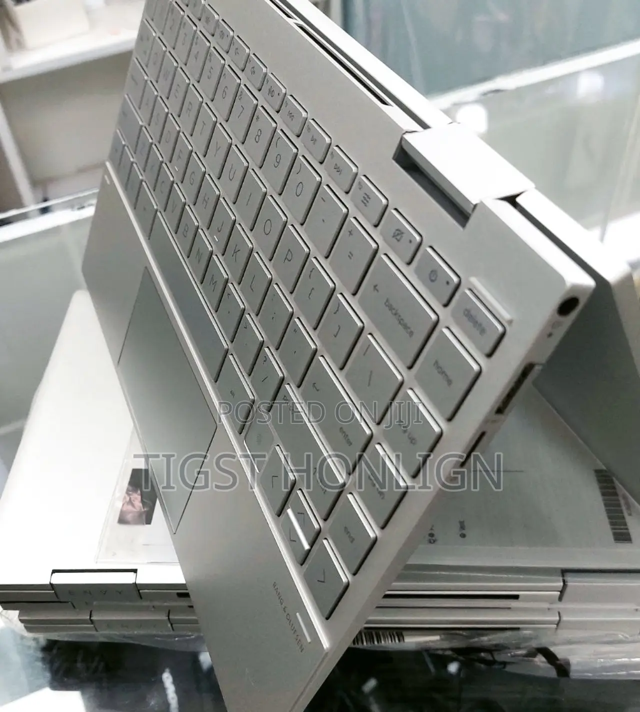 New Laptop HP Envy X360 8GB Intel Core I7 SSD 512GB