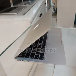 New Laptop Apple MacBook 2013 4GB Intel Core I5 SSD 256GB