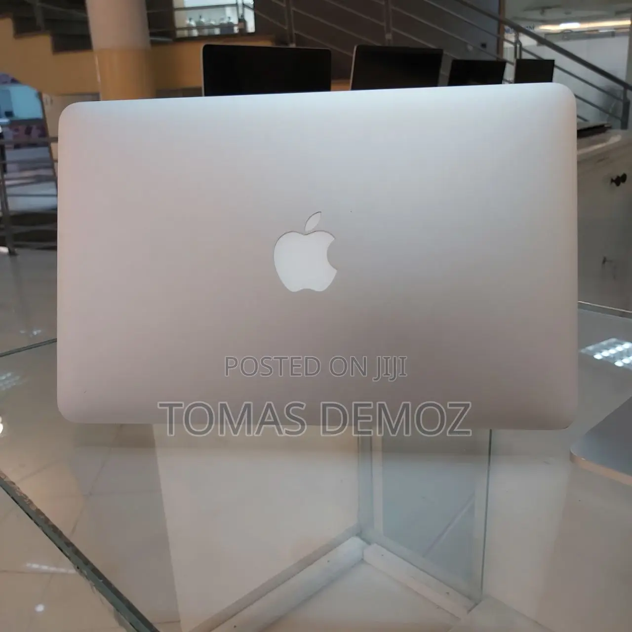 New Laptop Apple MacBook 2013 4GB Intel Core I5 SSD 256GB