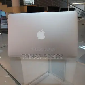 New Laptop Apple MacBook 2013 4GB Intel Core I5 SSD 256GB