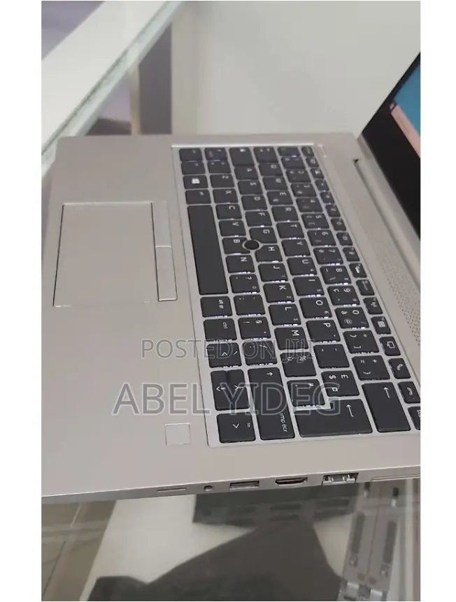 New Laptop HP EliteBook 840 G5 8GB Intel Core I5 SSD 512GB