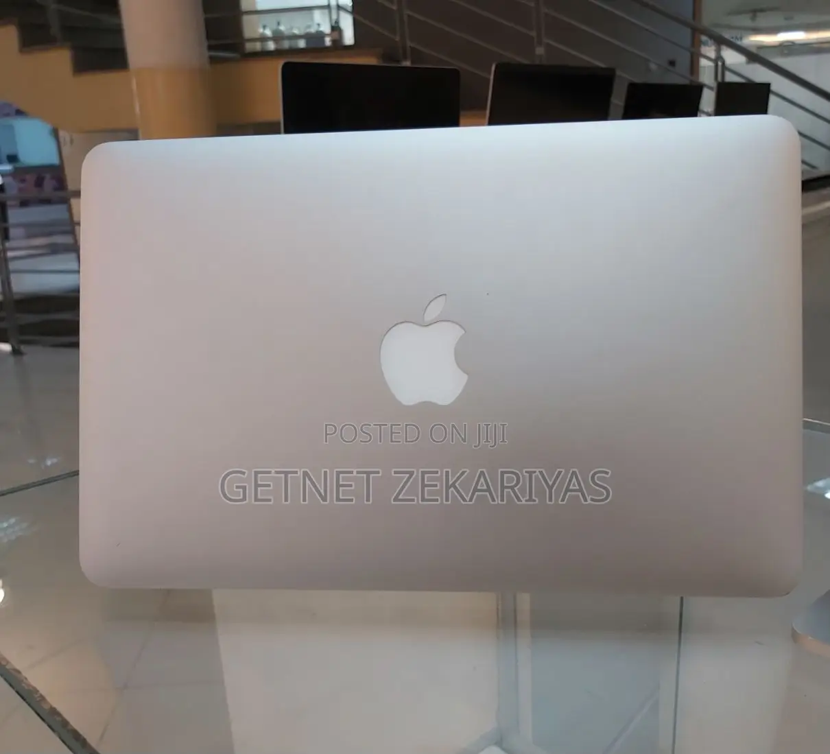 New Laptop Apple MacBook Air 2013 4GB Intel Core I5 SSD 256GB