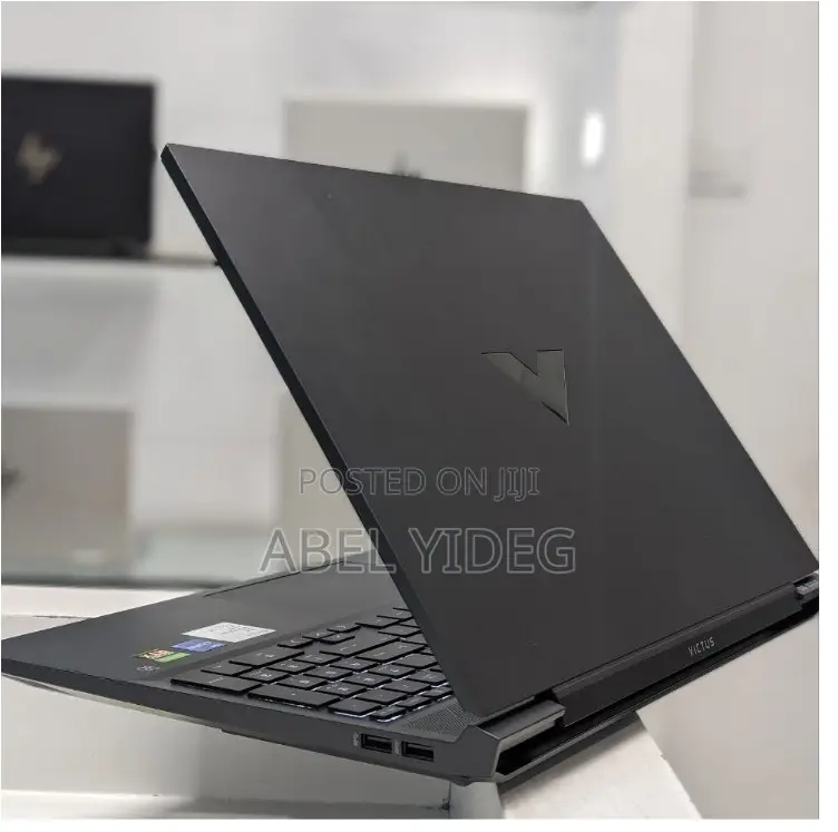 New Laptop HP Victus 16 16GB Intel Core I7 SSD 512GB