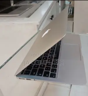 New Laptop Apple MacBook Air 2013 4GB Intel Core I5 SSD 256GB