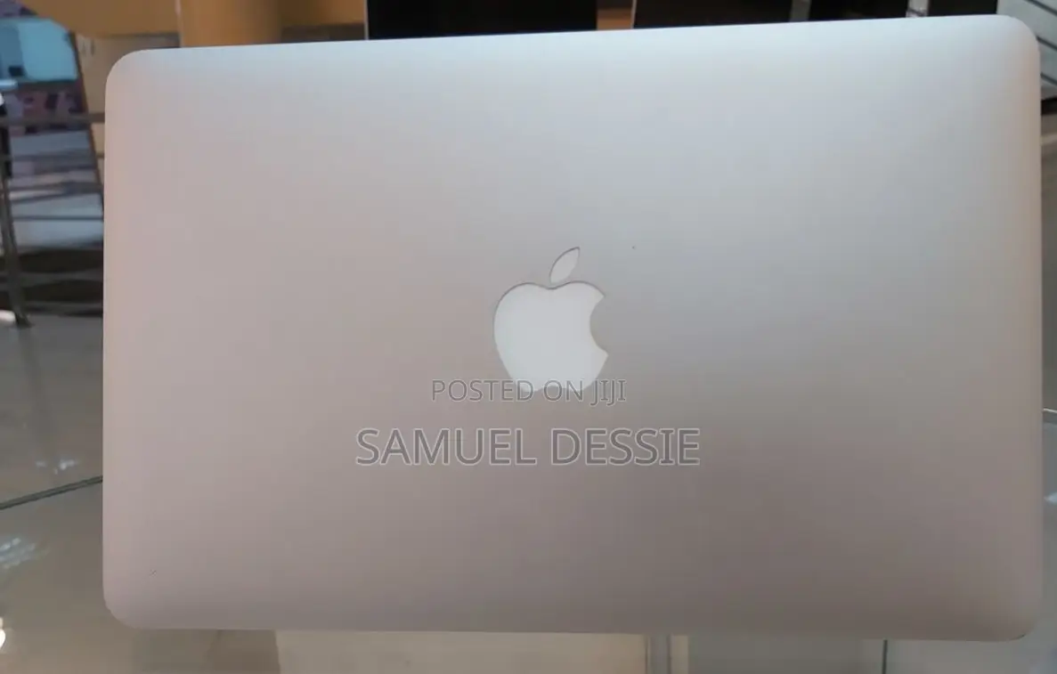 New Laptop Apple MacBook Air 2013 4GB Intel Core I5 SSD 256GB