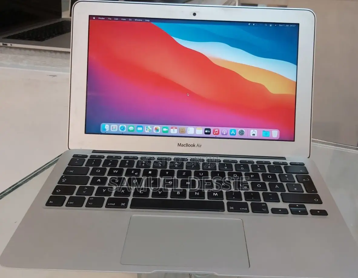 New Laptop Apple MacBook Air 2013 4GB Intel Core I5 SSD 256GB
