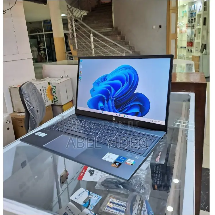 New Laptop HP Pavilion 15 16GB Intel Core I5 SSD 512GB