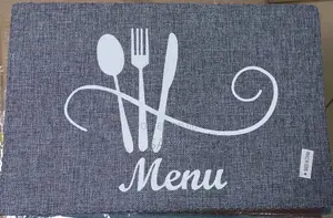 ጠረጴዛ ላይ የምግብ ማቅረቢያ ሱፍራ