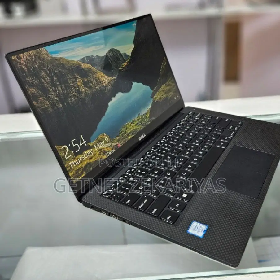 New Laptop Dell XPS 13 8GB Intel Core I7 SSD 512GB