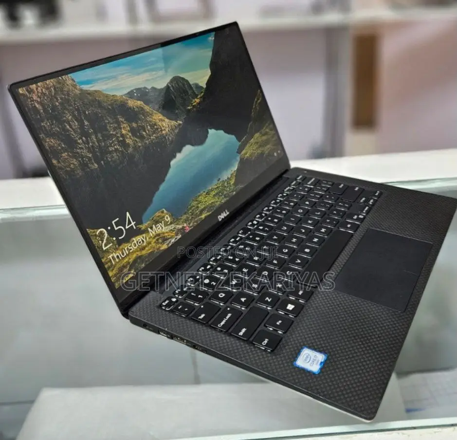 New Laptop Dell XPS 13 8GB Intel Core I7 SSD 512GB