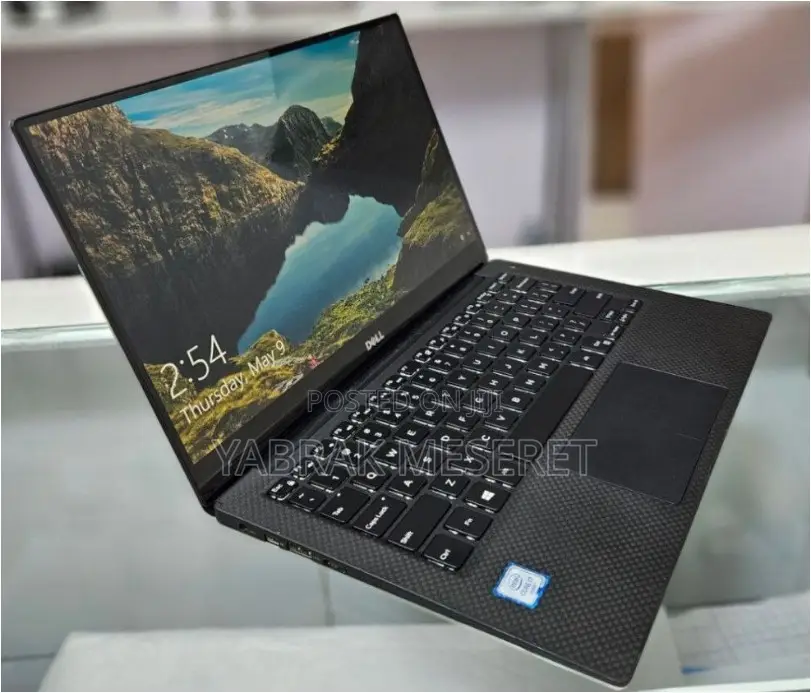 New Laptop Dell XPS 15 8GB Intel Core I7 SSD 512GB