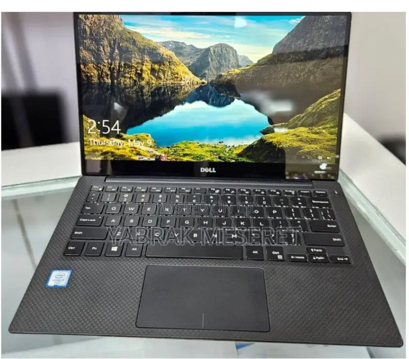 New Laptop Dell XPS 15 8GB Intel Core I7 SSD 512GB