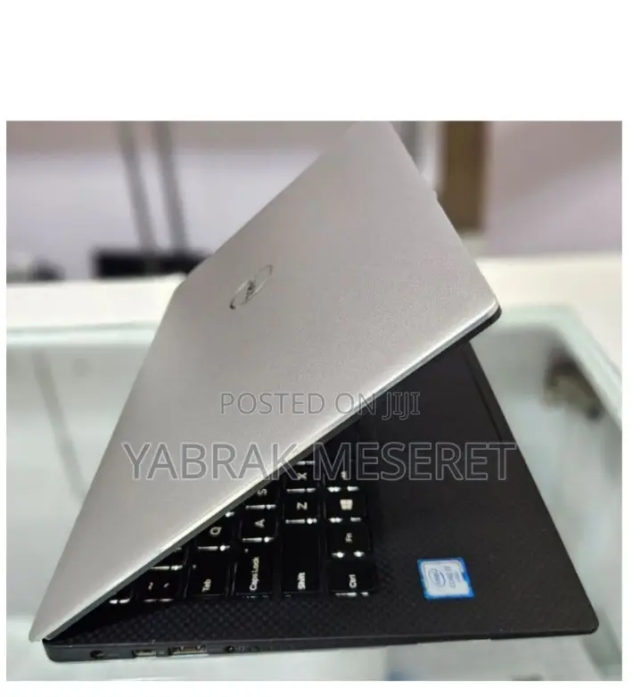 New Laptop Dell XPS 15 8GB Intel Core I7 SSD 512GB