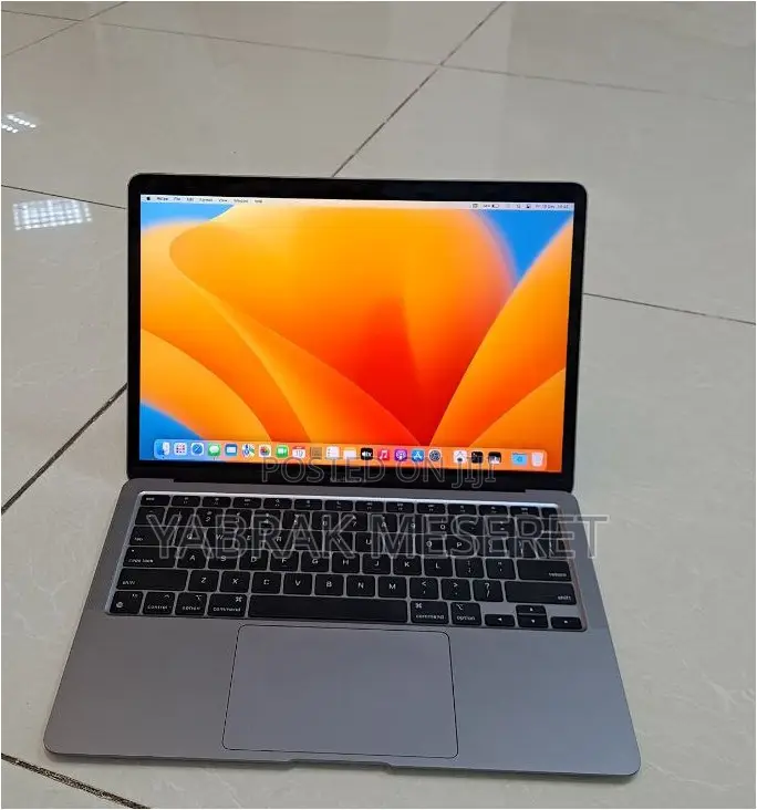 New Laptop Apple MacBook Air 2020 M1 8GB Apple M1 SSD 256GB