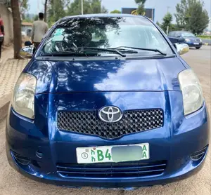Photo - Toyota Yaris 2006 Blue