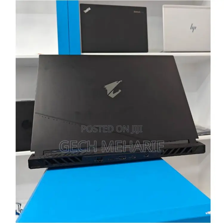 New Laptop Gigabyte AERO 15 16GB Intel Core I5 SSD 512GB