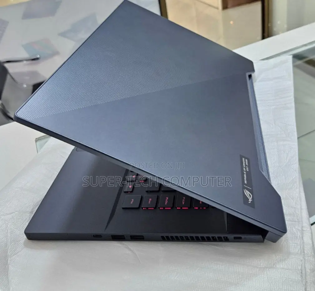 New Laptop Asus ROG Zephyrus G16 16GB Intel Core I7 SSD 512GB