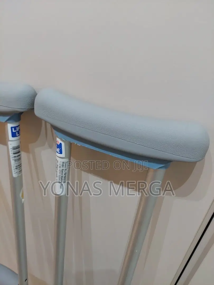 Auxiliary Crutches ‐Crutches+Crunch,Crunch;Crutches$Crutches